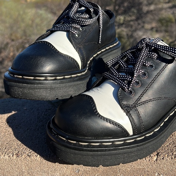 🏴󠁧󠁢󠁥󠁮󠁧󠁿Dr. Martens MIE Vintage Black & White Chunky Platform Oxfords UK 5 - Picture 9 of 17